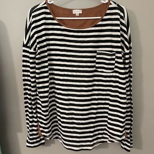 Boutique black and white striped shirt. Size M like new!